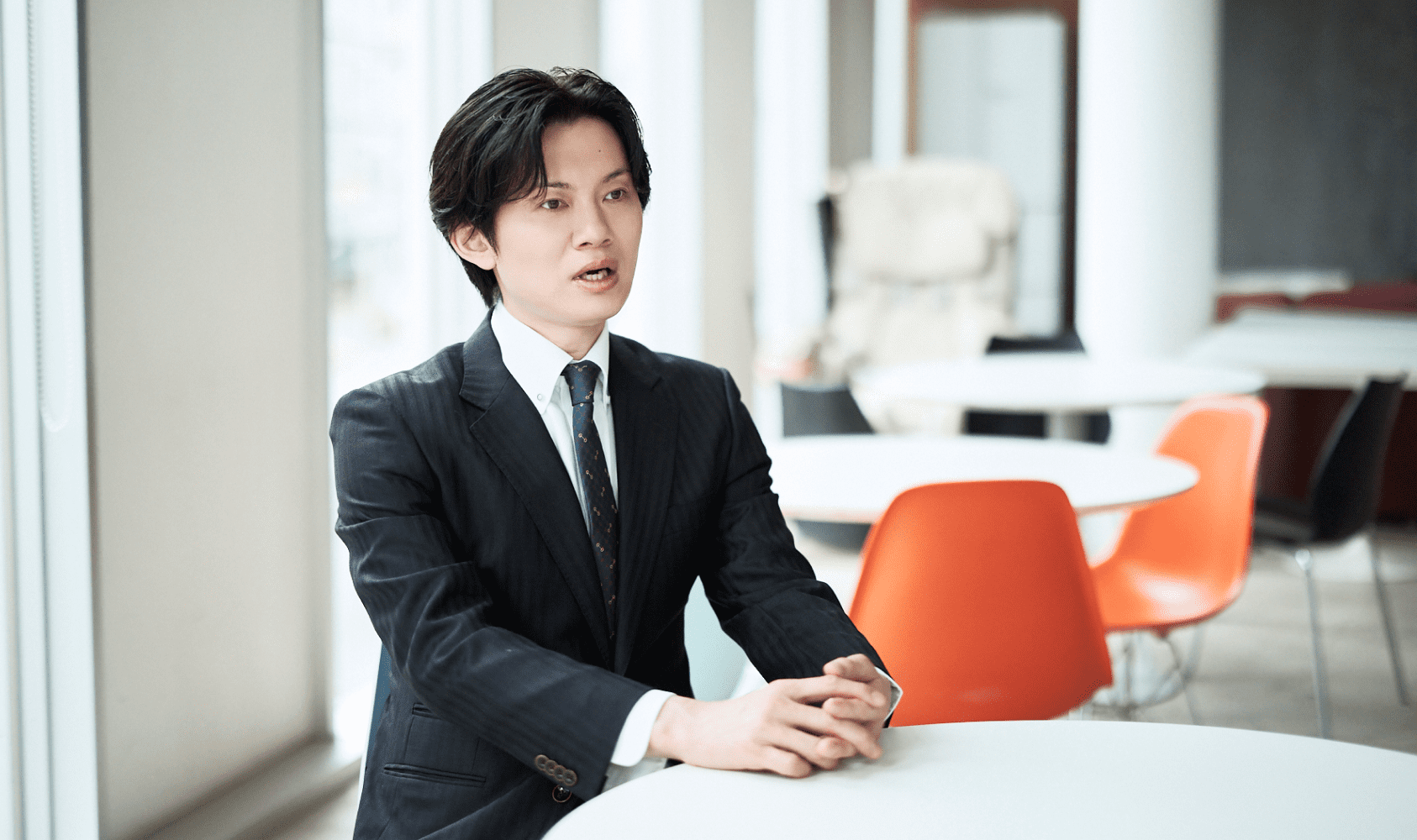 インタビューに答える代表 遠藤勇太