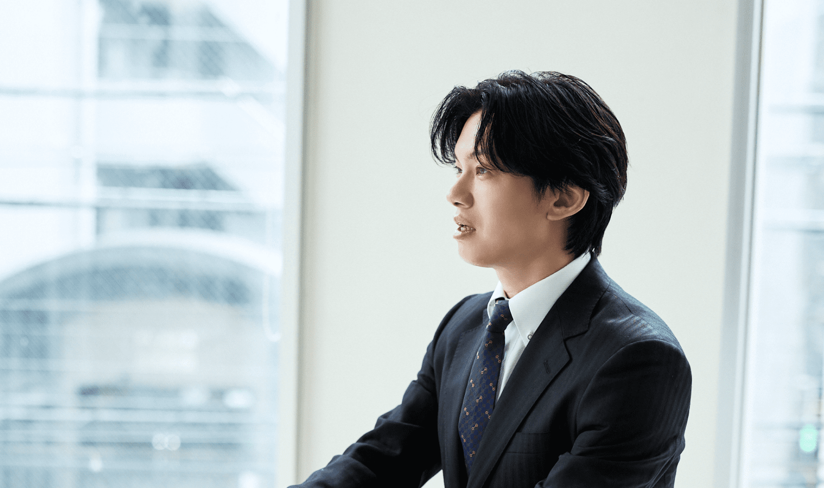 インタビューに答える代表 遠藤勇太